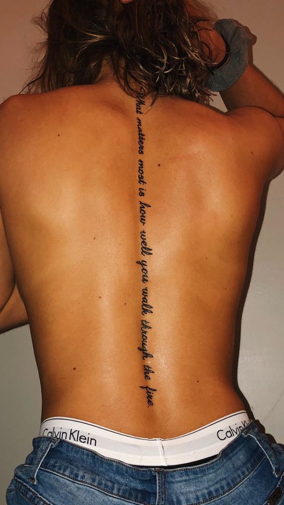 Spine tattoo by Kassidy kassidymcmanustattoos finelinetattoo  spinetattoo dainty simple lined female tattooer  Instagram